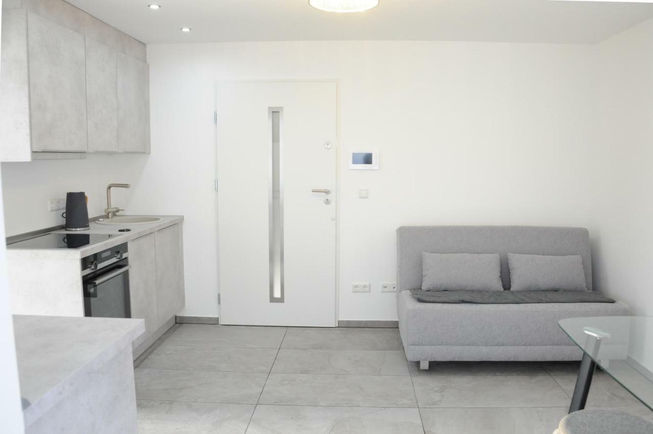 Kleine Studio-Wohnung, Kontaktloser Check-In Меккенбойрен Экстерьер фото